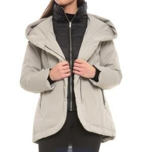 Sandova Jacket Womens Medium Beige Canadian Designer Edela Down 700+ Fill Power.
